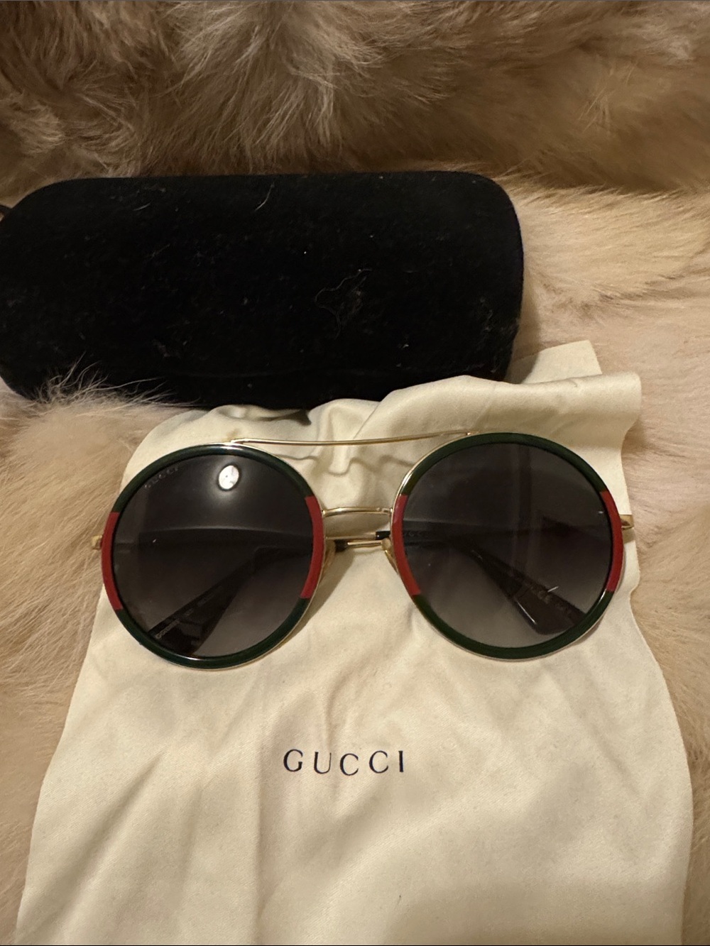 AUTHENTIC Gucci Round Metal-Trim Sunglasses in Green, Red and Gold